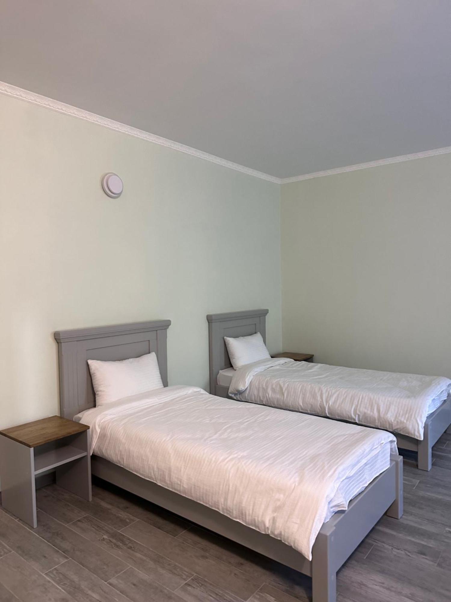 Maestro Hotel Ostroh Exterior photo